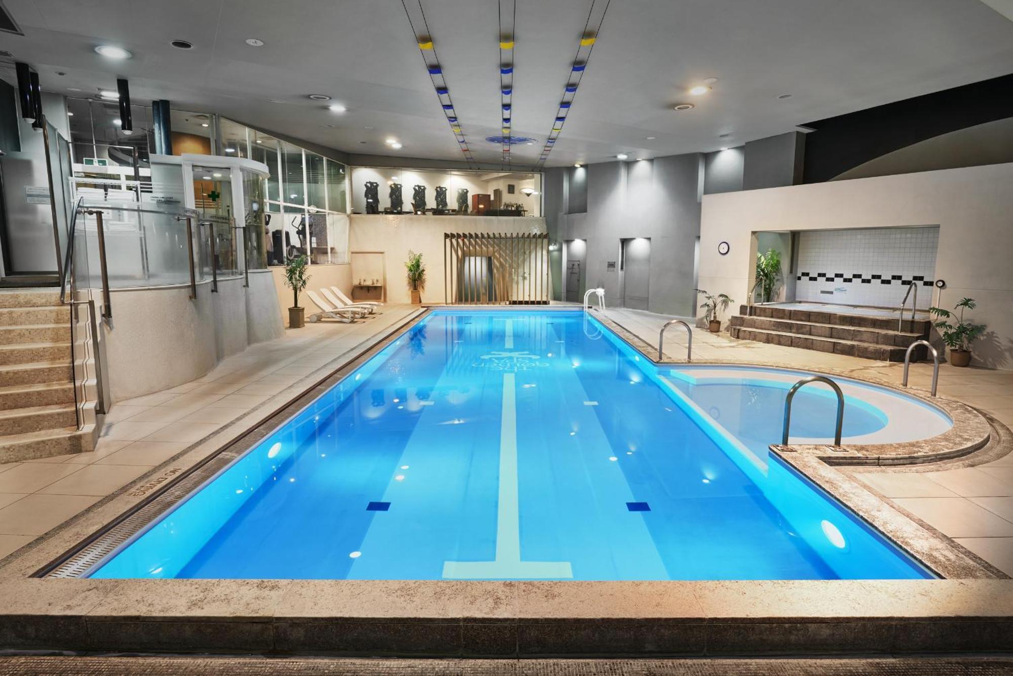 فندق نيو أوتاني طوكيو ذا مين المظهر الخارجي الصورة The swimming pool at the hotel
