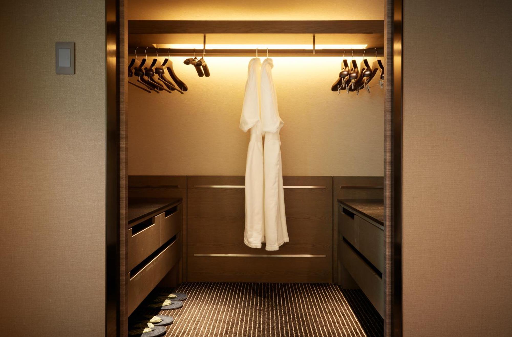 فندق نيو أوتاني طوكيو ذا مين المظهر الخارجي الصورة A walk-in closet