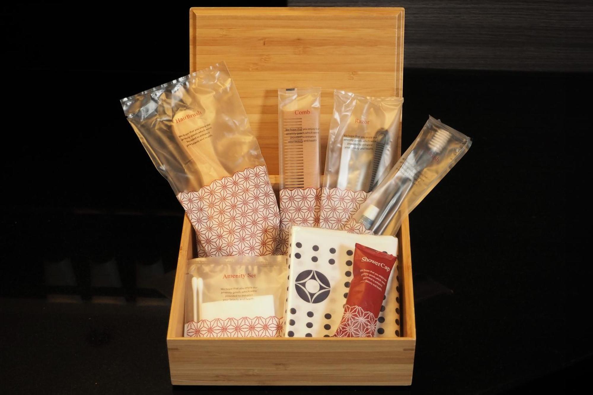 فندق نيو أوتاني طوكيو ذا مين المظهر الخارجي الصورة A box of spa products