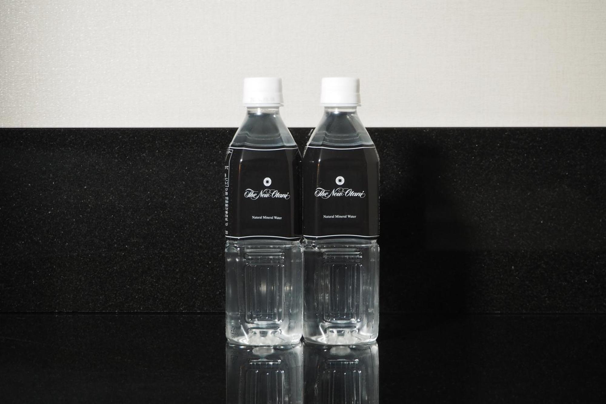 فندق نيو أوتاني طوكيو ذا مين المظهر الخارجي الصورة Bottled water